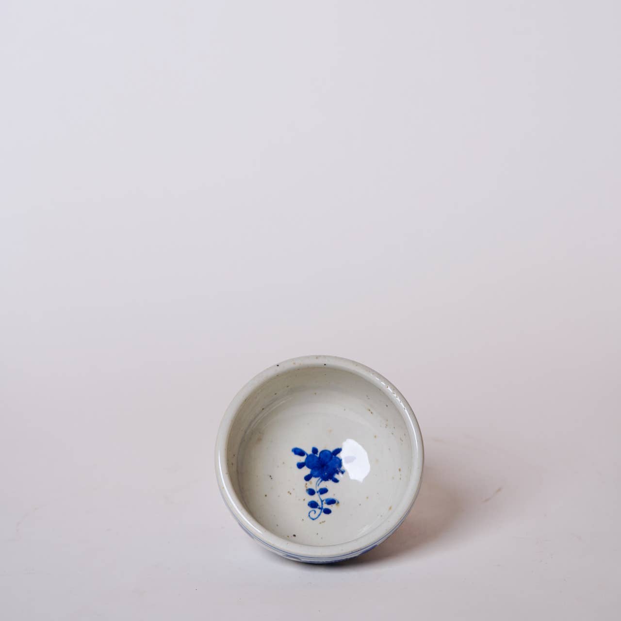 Blue and White Porcelain Auspicious Dragon Bowl