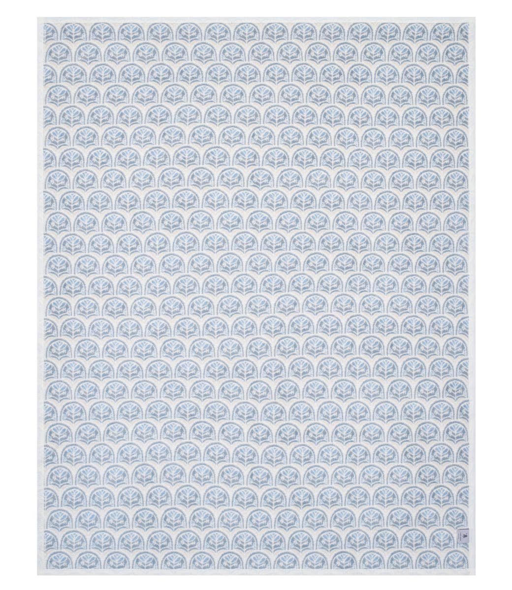 Cottage Scallop Blanket: Original