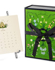 2025 Classic Desk Calendar: Gold Easel