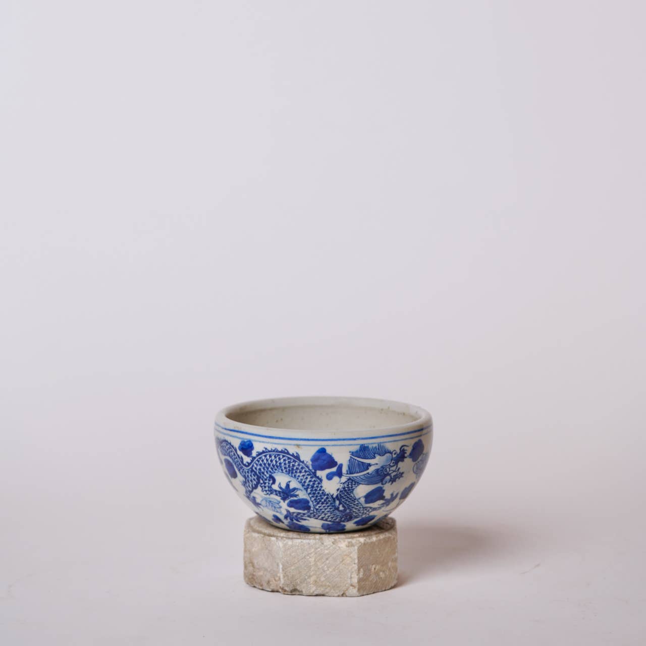 Blue and White Porcelain Auspicious Dragon Bowl