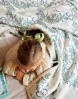 Boxwood Wreaths Blanket: Original