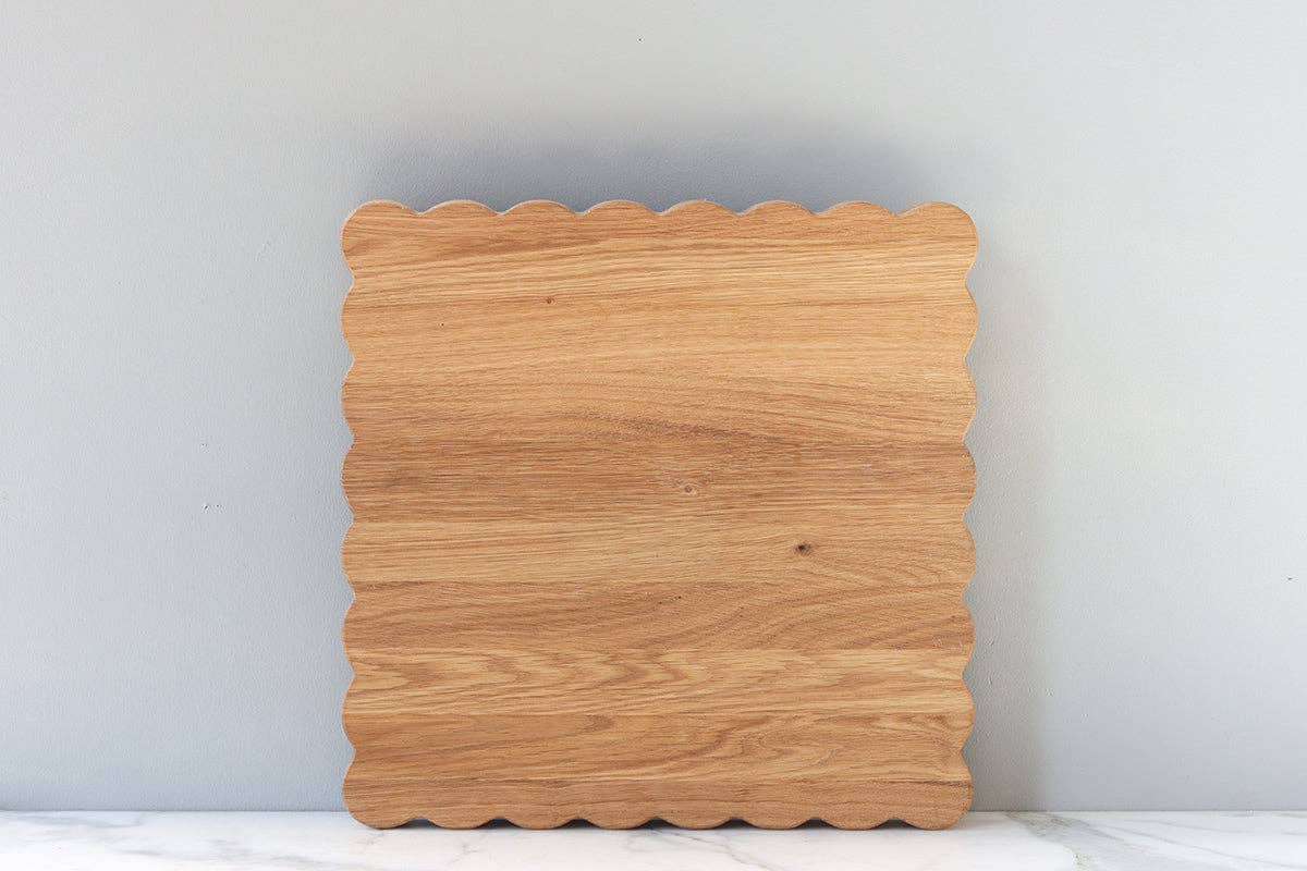 Square Scalloped Cutting Board, Medium