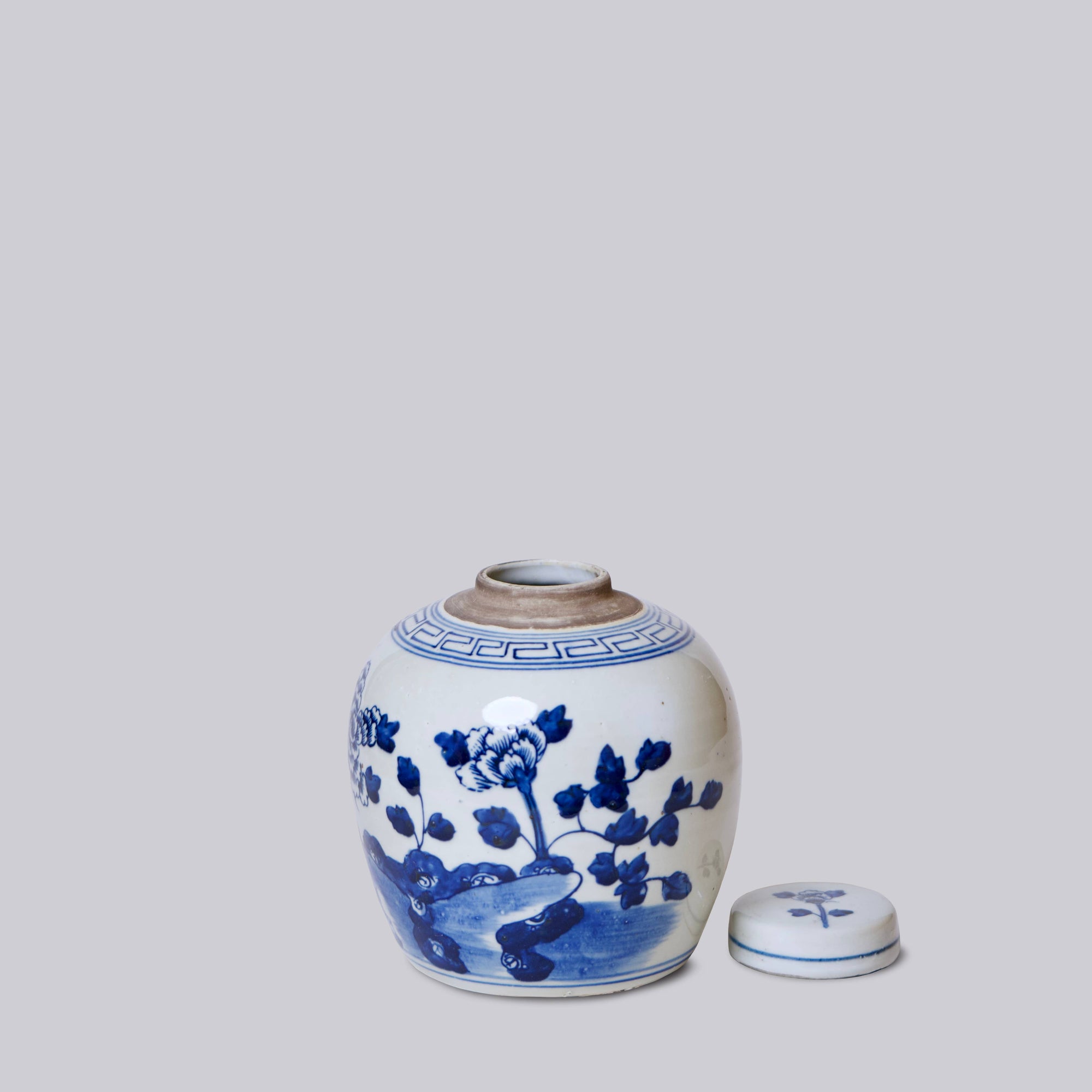 Blue and White Porcelain Peony Lidded Round Storage Jar