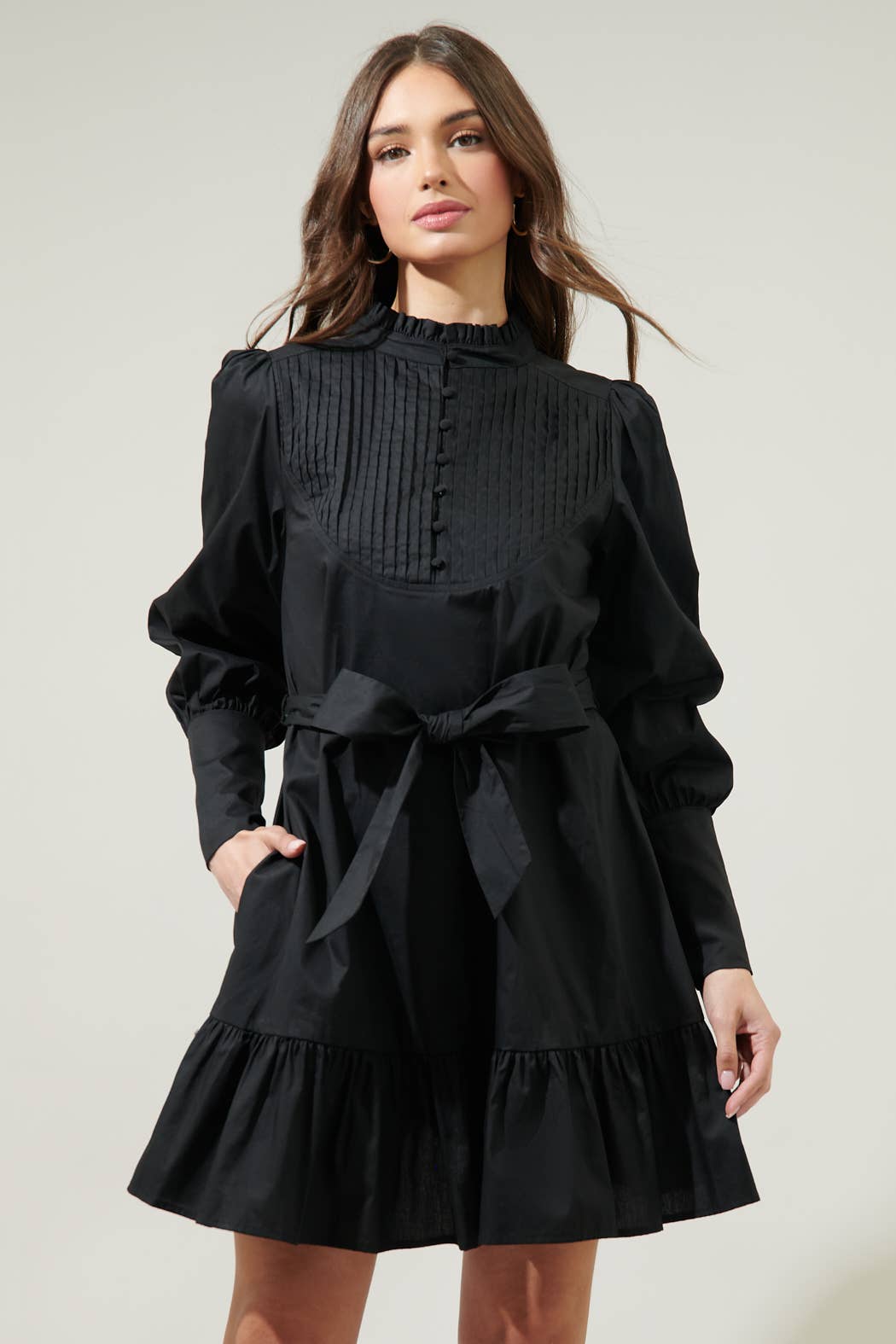 Beacher Pintuck Shift Dress: Black / XL