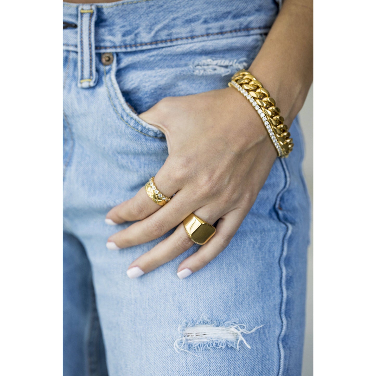 Blaire Chunky Bracelet: Gold